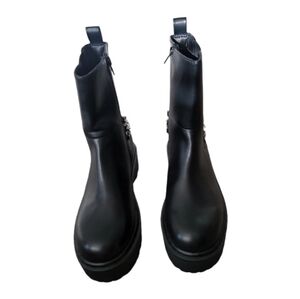 Wild Pair Women Black Rocksann Chain Zipper Ankle Boots Size 7